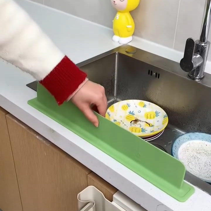 8247